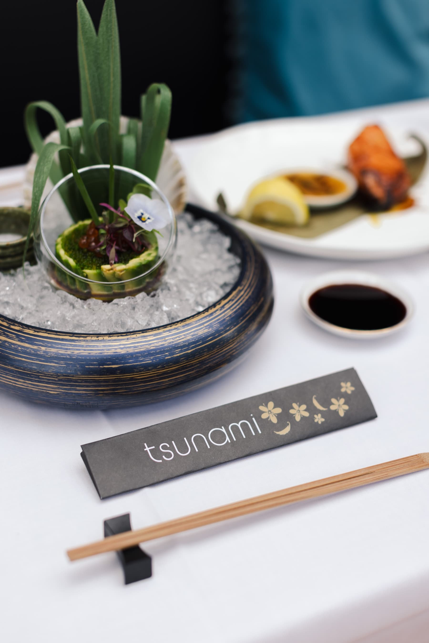 Tsunami chopstick wrap